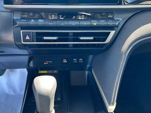 Used 2025 Toyota Camry LE FWD image 21