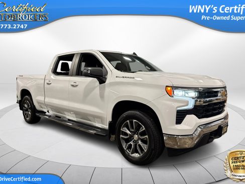 Used 2024 Chevrolet Silverado 1500 LT w/ Max Trailering Package image 3
