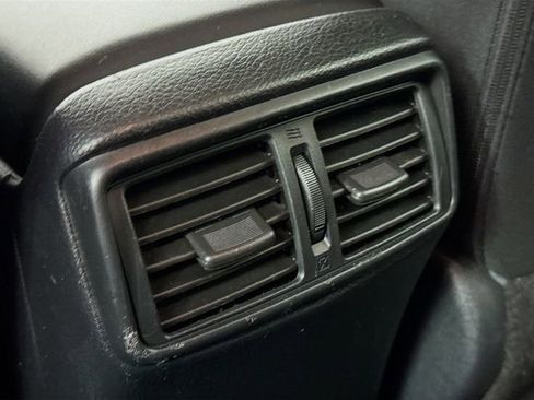 Certified 2018 Nissan Rogue SV image 25