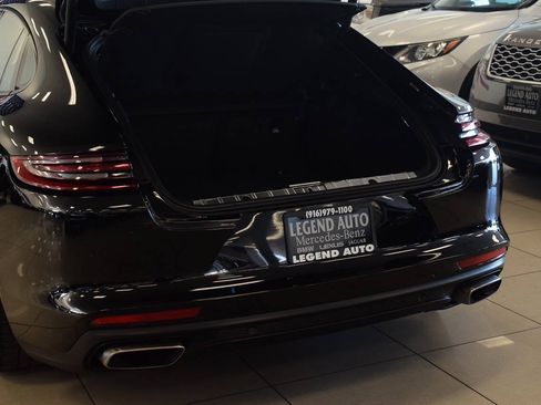 Used 2018 Porsche Panamera 4 AWD/4WD image 38