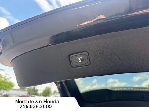 Used 2021 Ford Edge SEL w/ Convenience Package AWD/4WD image 19
