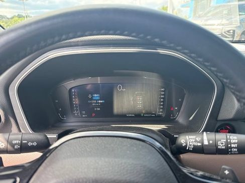 Used 2025 Honda Pilot Elite image 18