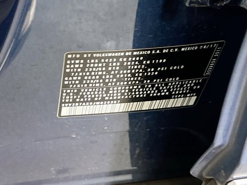 Used 2018 Volkswagen Tiguan SEL image 33