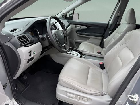 Used 2020 Honda Ridgeline RTL-E image 9
