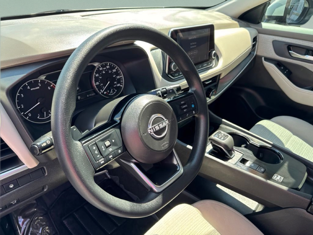 Used 2023 Nissan Rogue SV FWD image 20
