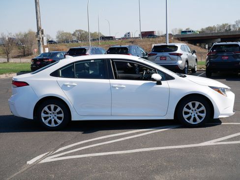 Used 2023 Toyota Corolla LE image 8