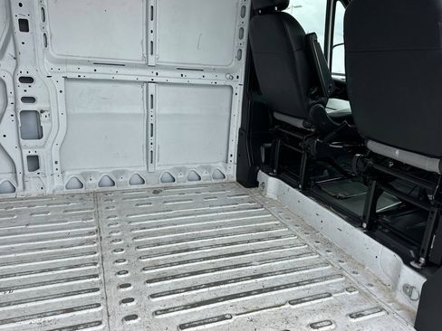 Used 2023 RAM ProMaster 2500 FWD image 13