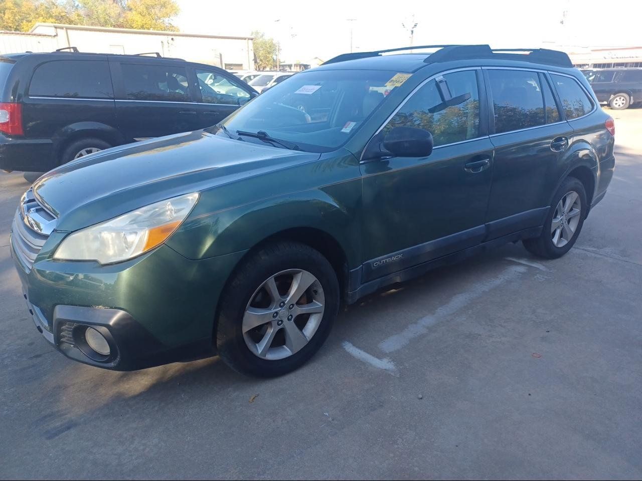 Used 2013 Subaru Outback 2.5i Limited AWD/4WD image 1