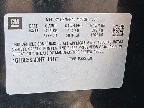 Used 2017 Chevrolet Cruze LS image 21