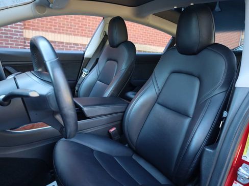 Used 2018 Tesla Model 3 Long Range image 15