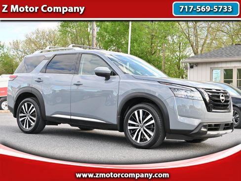 Used 2023 Nissan Pathfinder Platinum AWD/4WD image 1