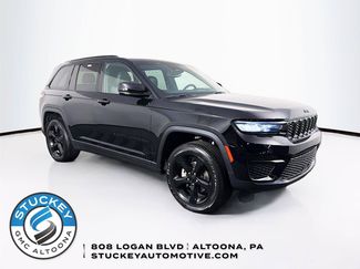 Used 2024 Jeep Grand Cherokee Altitude AWD/4WD video 1