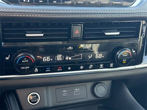 Certified 2023 Nissan Rogue SL w/ SL Premium Package image 28