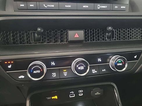 Used 2024 Honda CR-V EX image 13