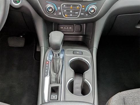 Used 2024 Chevrolet Equinox LT image 20