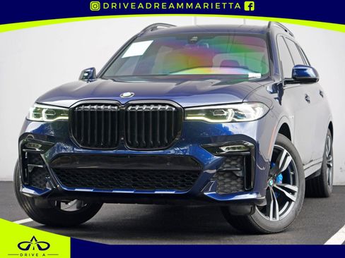 Used 2022 BMW X7 xDrive40i w/ M Sport Package AWD/4WD image 1