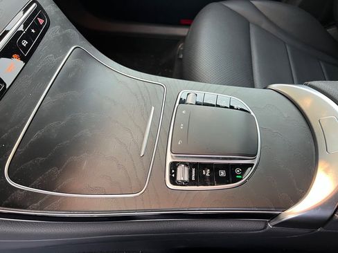 Used 2022 Mercedes-Benz GLC 300 4MATIC Coupe image 19