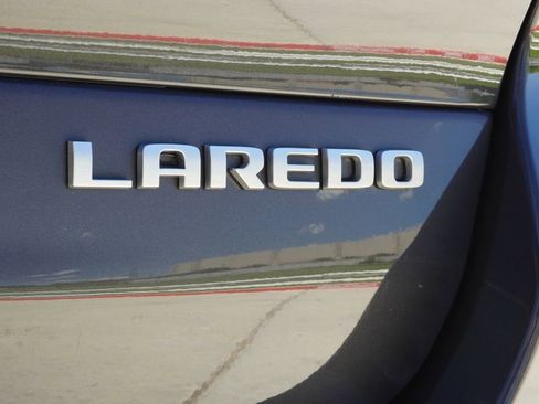 Used 2025 Jeep Grand Cherokee L Laredo AWD/4WD image 8