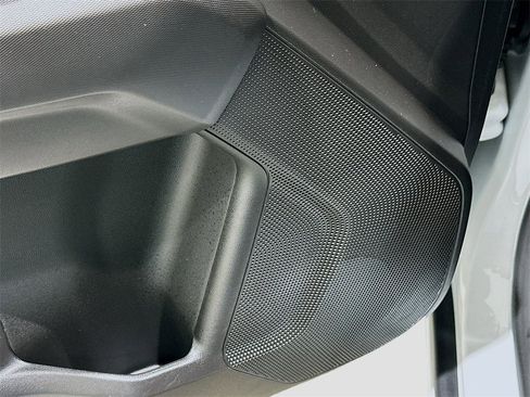 Used 2024 Chevrolet Colorado Trail Boss image 19