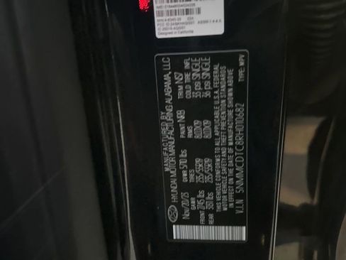 Used 2024 Genesis GV70 3.5T Sport image 5