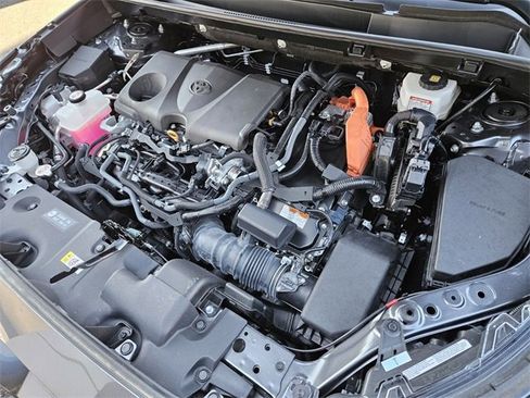 Used 2024 Toyota RAV4 XLE image 18