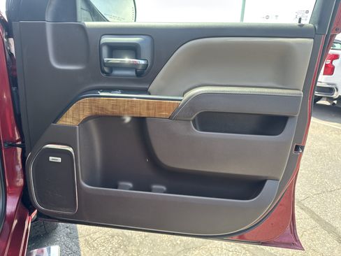 Used 2018 GMC Sierra 1500 SLT AWD/4WD image 29