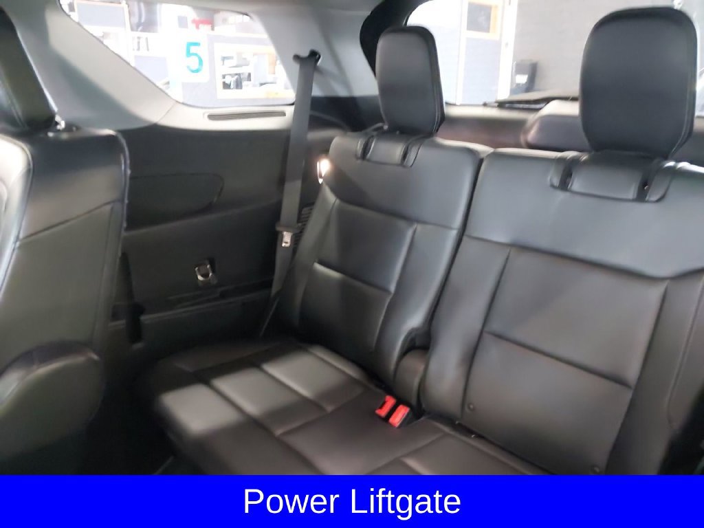 Used 2022 Ford Explorer XLT w/ Equipment Group 202A AWD/4WD image 10