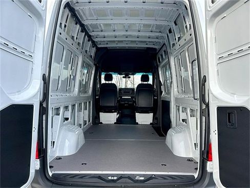 New 2025 Mercedes-Benz Sprinter 2500 image 13