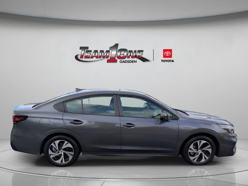 Used 2025 Subaru Legacy Premium AWD/4WD image 10