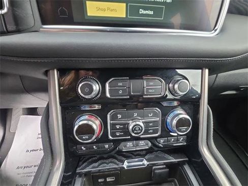 Used 2024 GMC Yukon XL Denali image 19