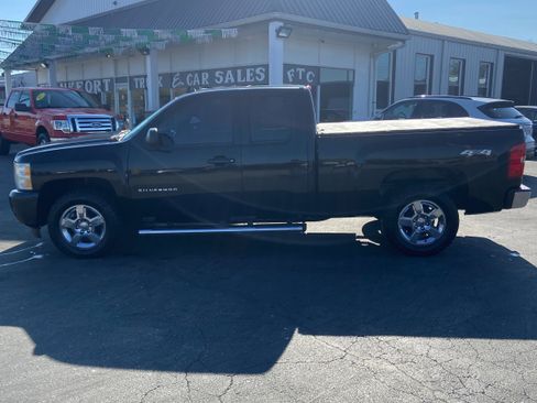 Used 2010 Chevrolet Silverado 1500 LTZ w/ Convenience Package image 8