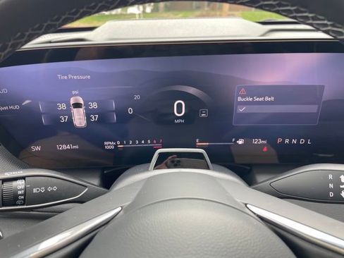 Used 2026 Buick Enclave Sport Touring w/ Super Cruise Package image 22