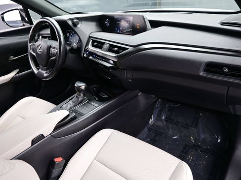 Used 2020 Lexus UX 250h w/ Premium Package AWD/4WD image 15