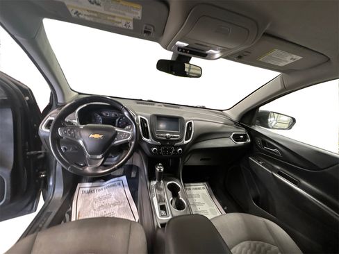 Used 2018 Chevrolet Equinox LT image 19