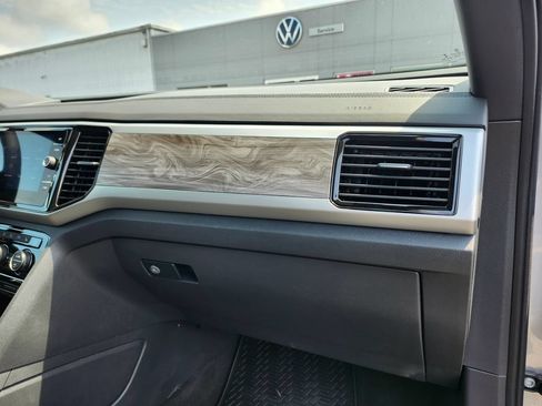 Used 2023 Volkswagen Atlas Cross Sport SE w/ Panoramic Sunroof Package AWD/4WD image 13