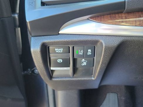 Used 2020 Acura MDX FWD image 23