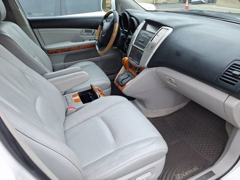 Used 2006 Lexus RX 330 AWD image 3