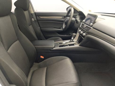 Used 2020 Honda Accord LX image 21