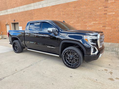 Used 2019 GMC Sierra 1500 Denali w/ Denali Ultimate Package image 1