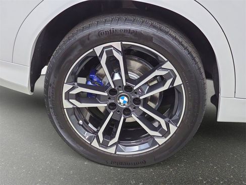 Used 2025 BMW X2 xDrive28i w/ M Sport Package image 34