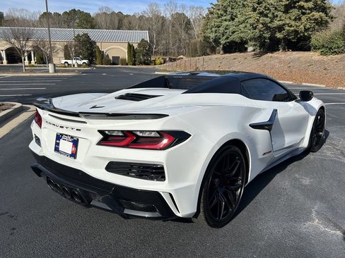 Used 2023 Chevrolet Corvette Z06 w/ LPO, Roadside Safety Package image 21
