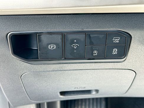 New 2027 Kia Telluride LX FWD image 10