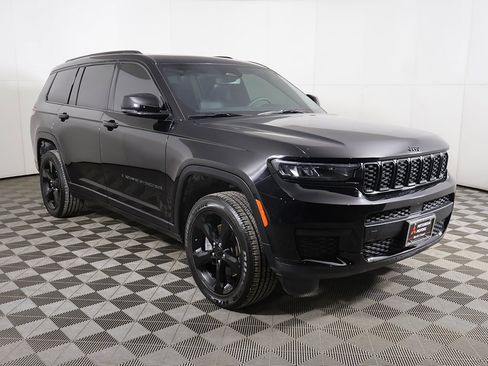 Used 2024 Jeep Grand Cherokee L Altitude image 58