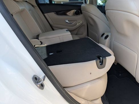 Used 2022 Mercedes-Benz GLC 300 image 23