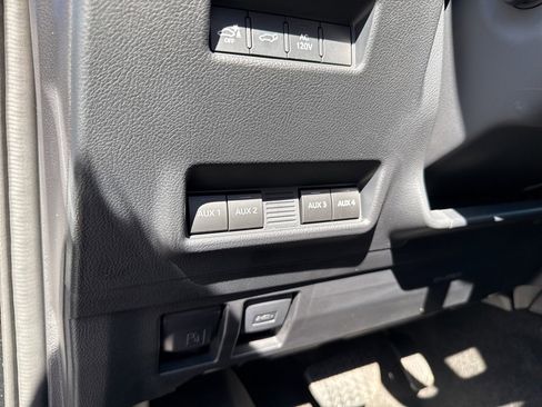 Used 2025 Lexus GX 550 image 18