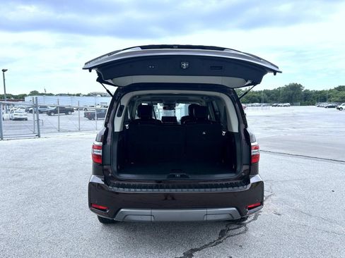 Used 2021 Nissan Armada SL w/ Captain's Chairs Package AWD/4WD image 23