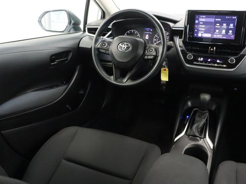 Used 2024 Toyota Corolla LE FWD image 27