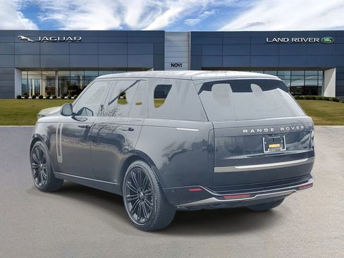 Certified 2024 Land Rover Range Rover SE AWD/4WD image 4