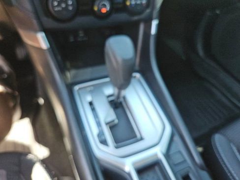 Used 2021 Subaru Forester Base image 18