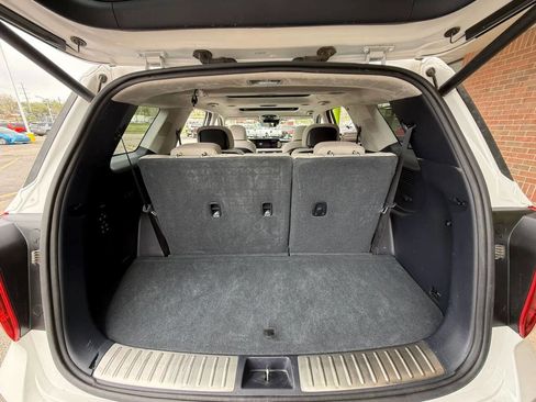 Used 2023 Hyundai Palisade Calligraphy image 28